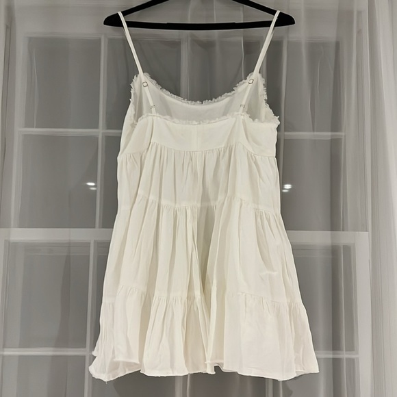 TALULAH White Tiered Dress - Picture 4 of 6